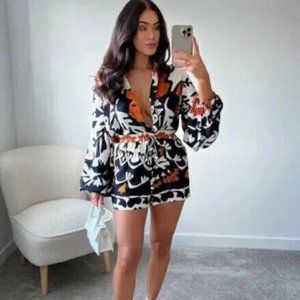 NEW Zara Woman Printed Shorts Bloggers Fav Size Large